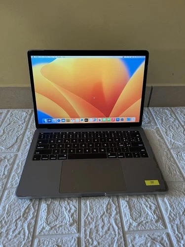 APPLE MACBOOK PRO 13" 2017 RETINA CORE i5 RAM 8GB SSD 256 GB