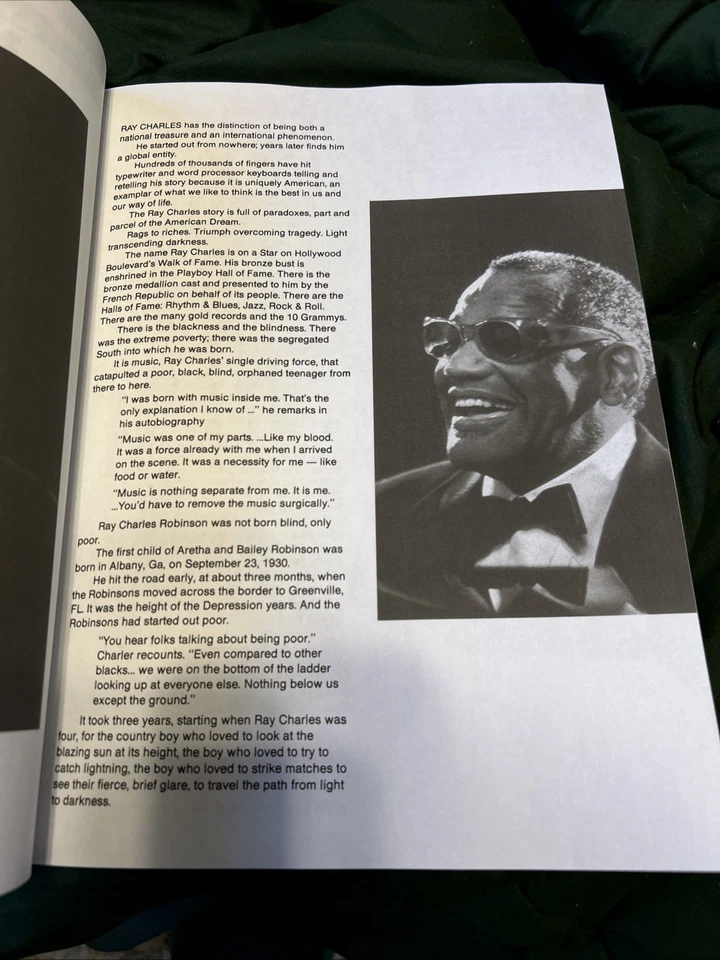 Ray Charles A Man and His Soul, Legendary Performers Vol. 5 Songbook 1986 - Image 3 of 4