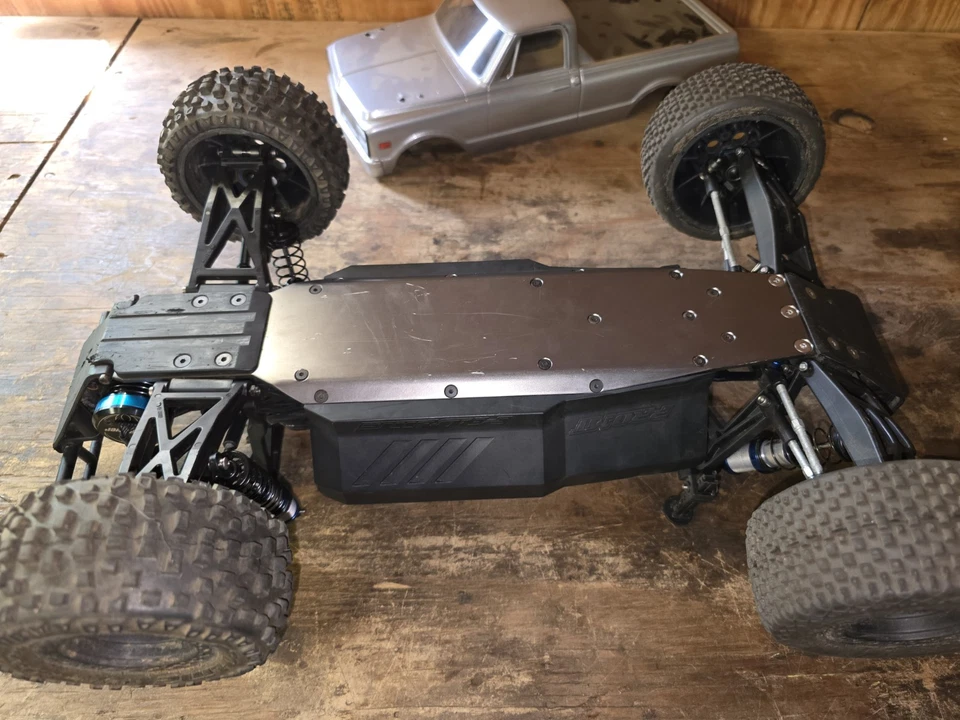 Pro-line Proline Pro Mt 2wd #4003-00 Artr Trak Pak Aluminum  - Image 3 of 4