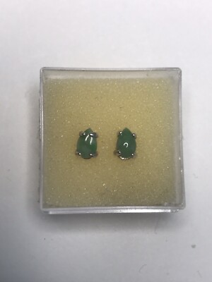 STERLING SILVER GREEN APPLE JADE JADEITE PEAR SHAPE EARRINGS. 6 X 4 MM.