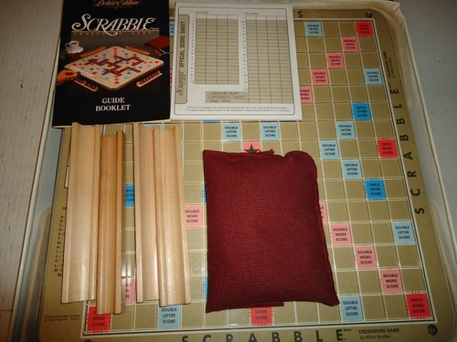 SCRABBLE DELUXE Edition Rotating Turntable 100% COMPLETE 19789Mahogany Tiles 100 - Picture 2 of 3