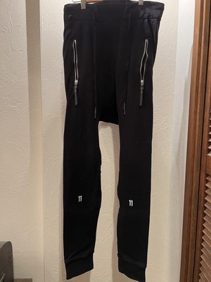 11 By boris bidjan saberi Jogger pants with embroidered logo below 