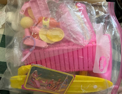Barbie anni '80. Set sportivo e spiaggia - Mattel - Foto 2 di 6