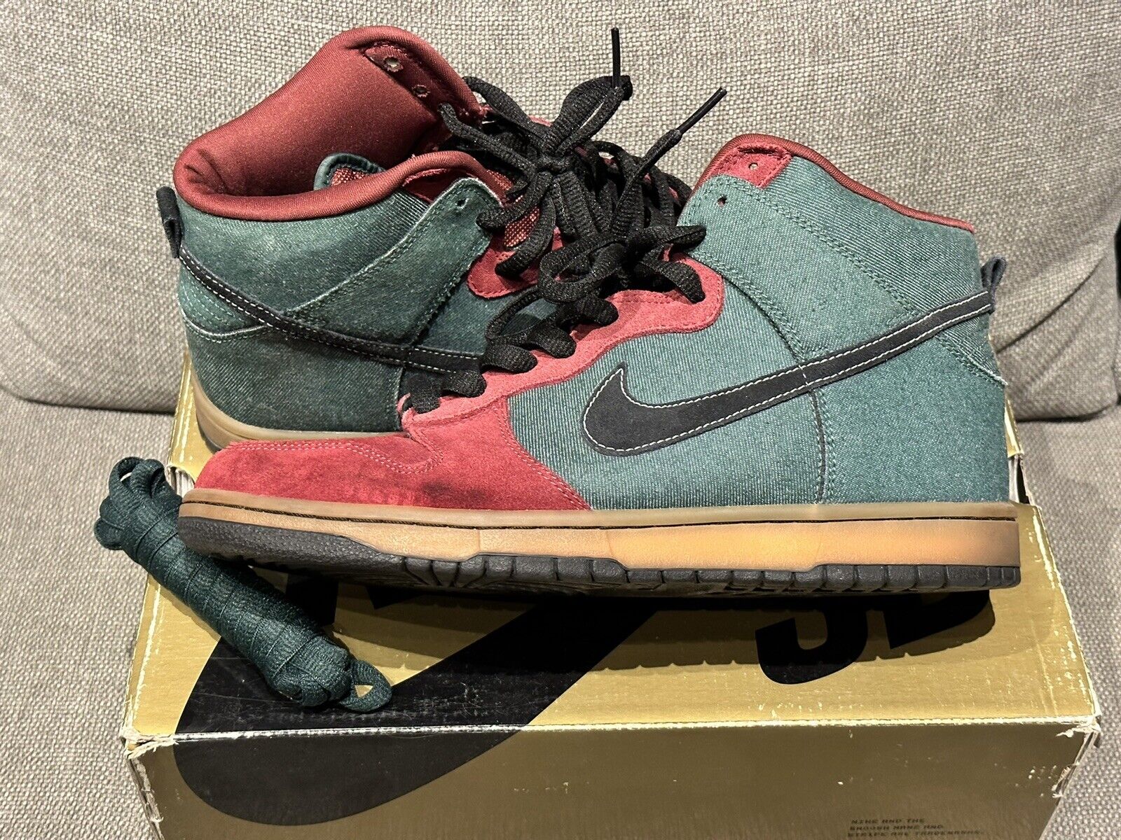 Nike Dunk High Pro SB Goofy Boy Black Forest Maroon - Size US 11 -  305050-305