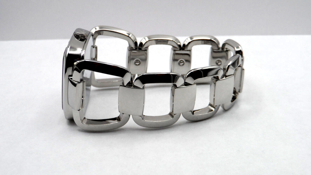 Gucci YA125407 Black G Dial 125.4 Silver Tone Stainless Steel