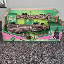 NEW Wicked: Elphaba's Broom 36" Licensed The Noble Collection Ages 5 