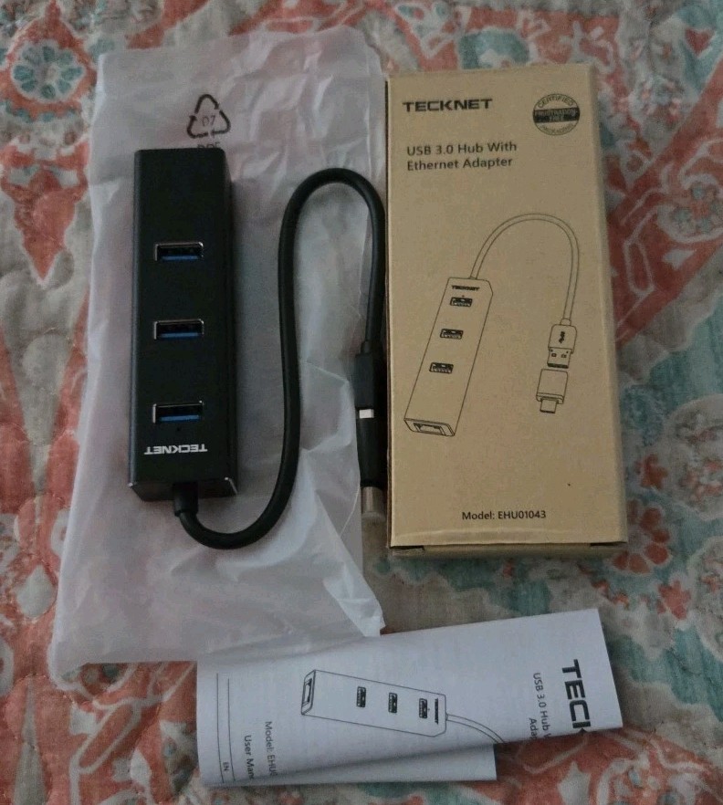 Tecknet USB 3.0 Hub with Ethernet Adapter EHU01043, J19