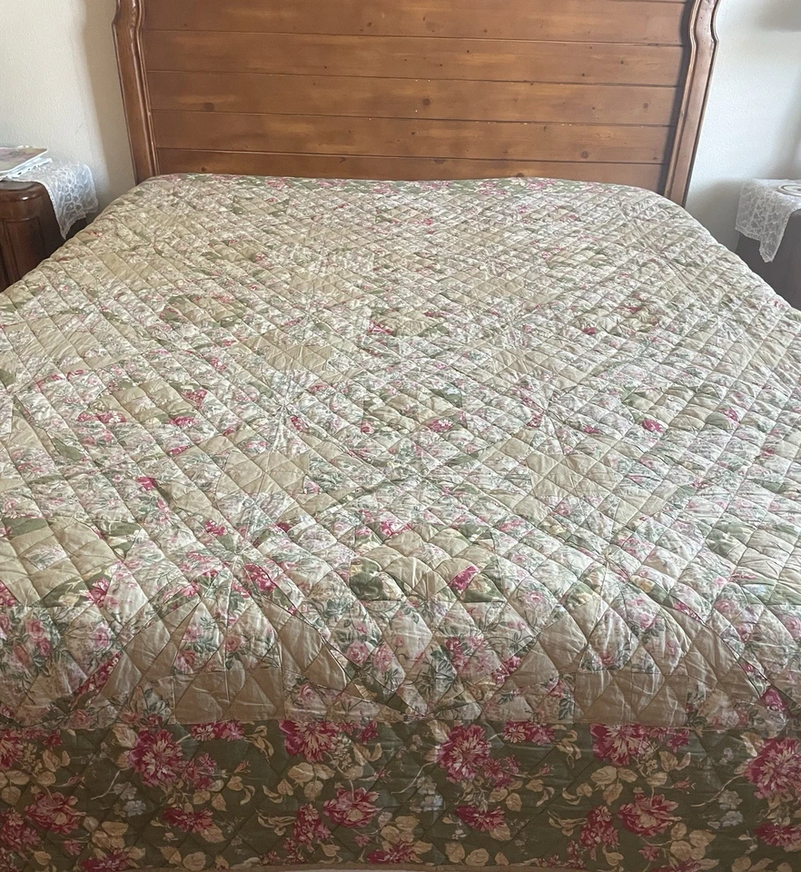 Colcha Colcha Hogar Clásica Diseño Rosa 84 x 90" Queen Size Como Nueva Foto 2 de 4