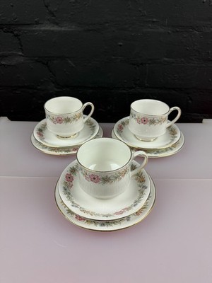 Paragon / Royal Albert Belinda Tee Trios Tassen Untertassen und Beilagenteller 3er Set