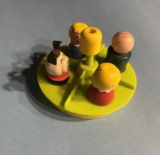 Fisher Price Vintage Little People Merry Go Round para patio de recreo escolar amarillo