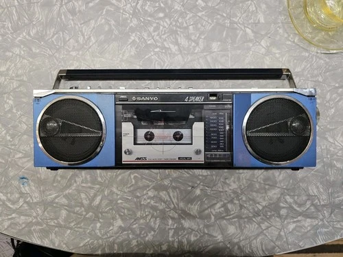 SANYO M7780 - 4 Speaker Ghettoblaster Portable Radio Tape Player - WORKS