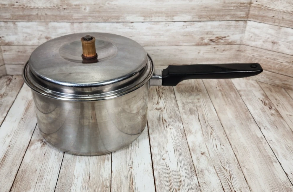 Vintage Flint Ware By Ekco 3 Qt 18-8 Tri-Clad Stainless Steel Sauce Pan W/Lid