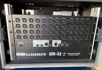 Allen & Heath iDR-32 MixRack inkl. iPS10-Netzteil & Flightcase 6HE