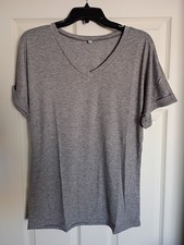 Women's V-Neck T-shirt Rolled Short Sleeve Gray Size Medium