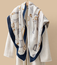 70 cashmere 30 silk Underwater Worldr Horsebit printed square Wrap shawl 51''