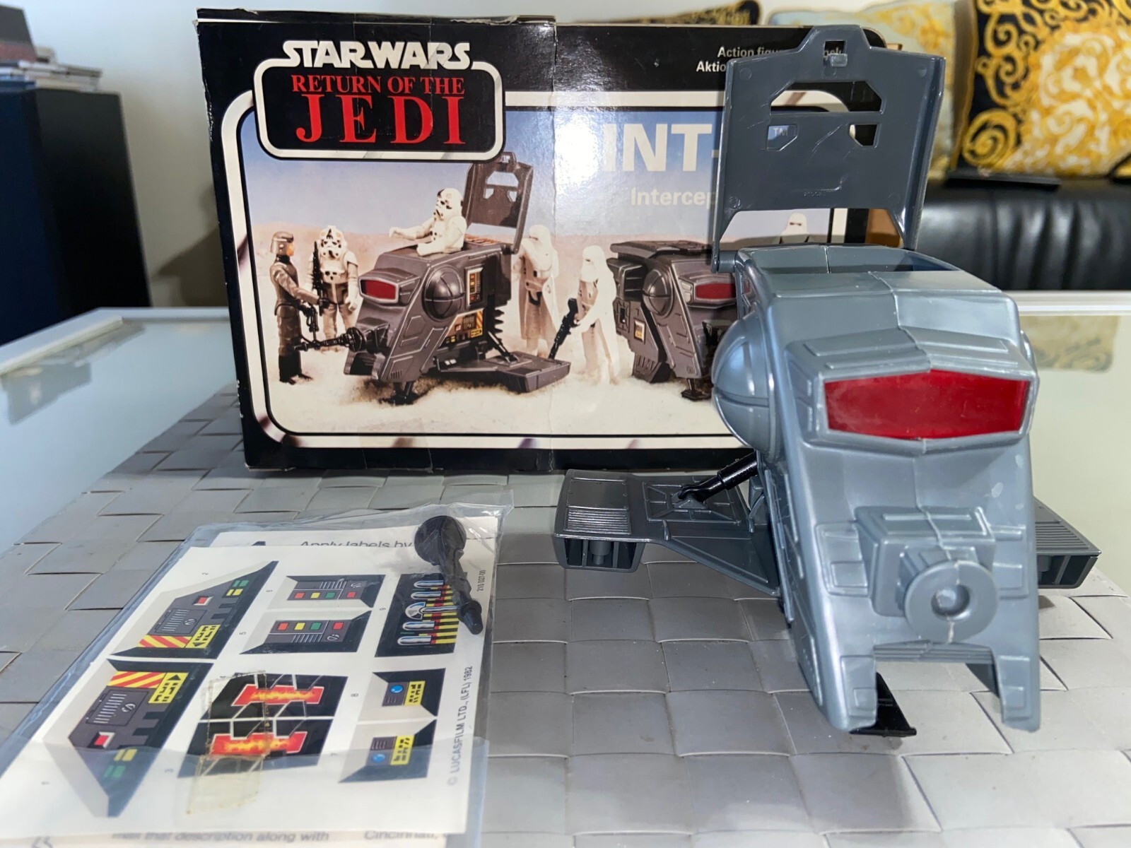 Star Wars INT-4 Kenner 1983 vaisseau impérial rétro complet pour collectionneur