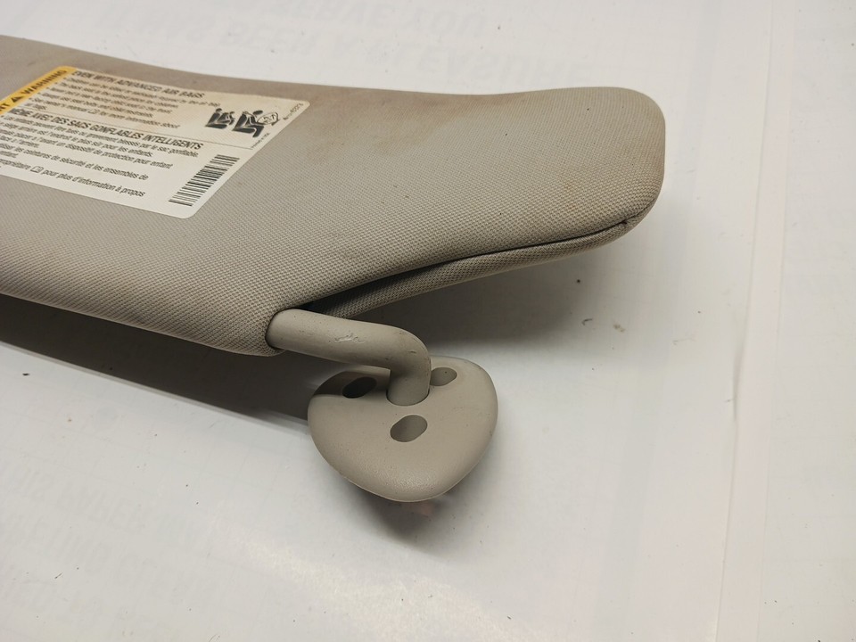 20062011 Chevrolet HHR Left & Right Sun Visor Set Pair GRAY 1446CH eBay