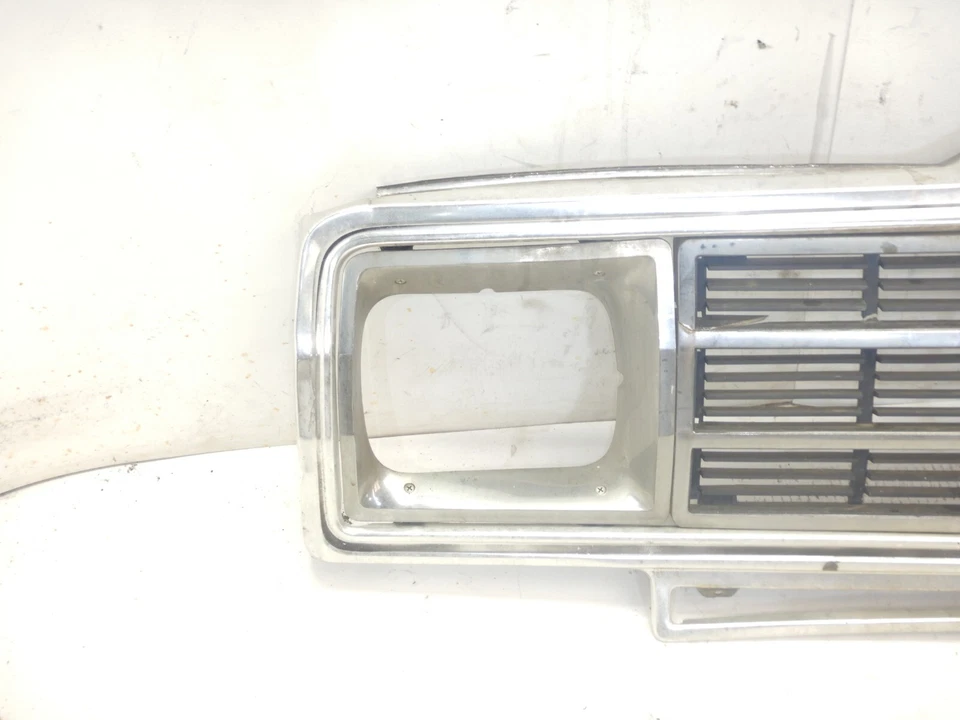Jeep J10 J20 Grand Wagoneer SJ FSJ 86-91 OEM Front Header Panel Grille Chrome - Image 2 of 4
