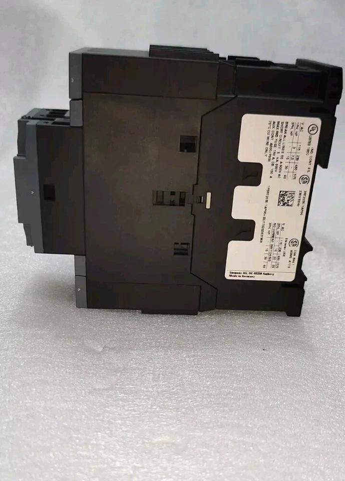 3RT2035-1AP00 230V AC 3POLE 55A SIEMENS SIRIUS CONTACTOR FREE FAST SHIPPING - Imagem 2 de 4