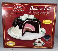 Betty Crocker Bake N Fill 4 Piece Set Mix & Bake Fill Flip & Decorate Dome New