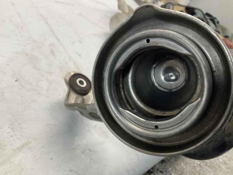 14-17 Maserati Ghibli S Q4 3.0 AWD AT Fuel Filler Tank Neck B