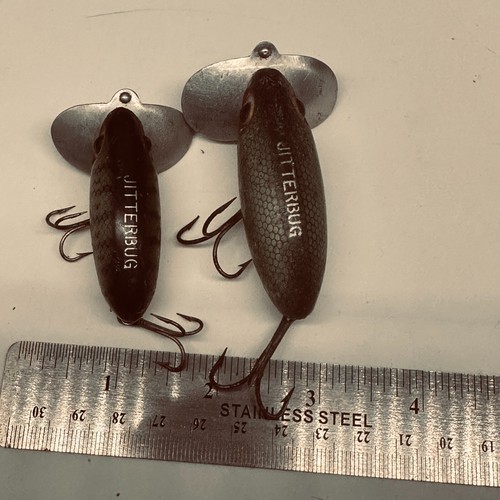 2 VINTAGE ARBOGAST WOOD JITTERBUG  LURES 2 HOOK - Picture 8 of 11
