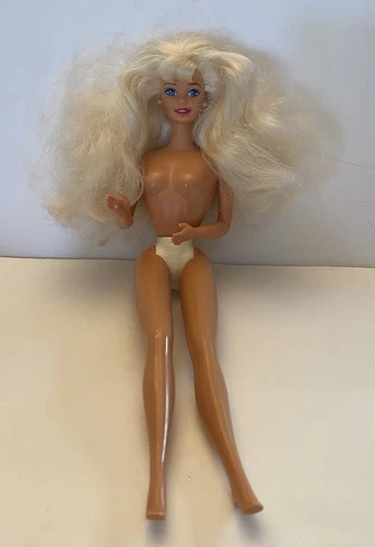 Vintage Barbie Doll Mattel 1966 Body 1976 Head Malaysia Blonde, Superstar