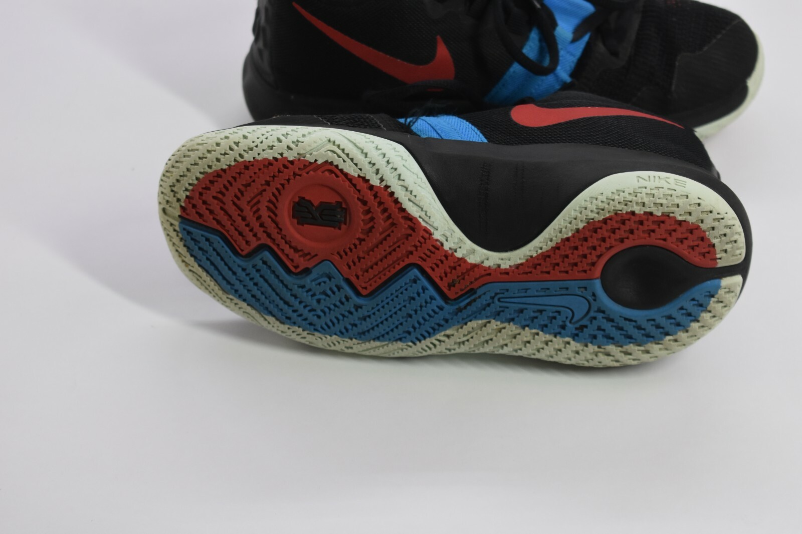 nike kyrie flytrap blue hero