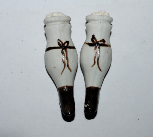 1 par de patas encuadernadoras antiguas de muñeca bisque alemana, Biedermeier, pintadas 2-9/16 pulgadas - Imagen 1 de 3