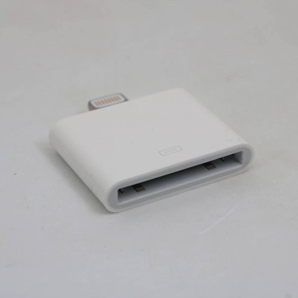 Orginal Apple Adapter 30-Pin 30-Polig auf Lightning MD823ZM/A NEU / vom Händler - Bild 4 von 4