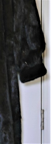 Mink Fur Coat Dark Brown 47" Size 6/8 Small 1990's Evan's Furs Chicago - Picture 3 of 3