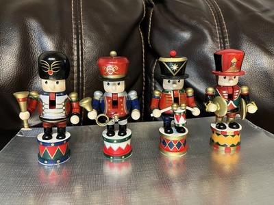 4 Nutcrackers Christmas Figurines