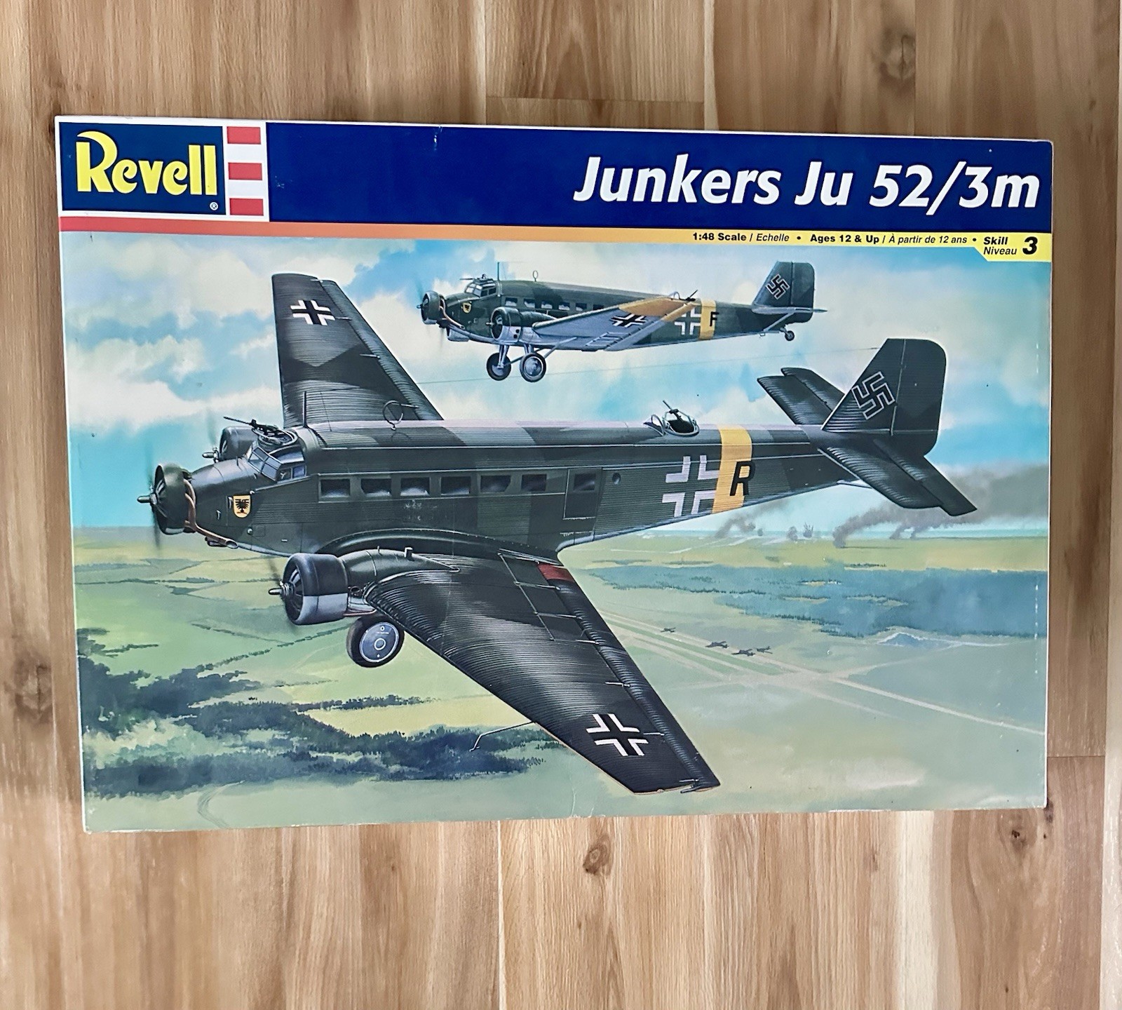 1/48 85-5612 2001 Open Box
