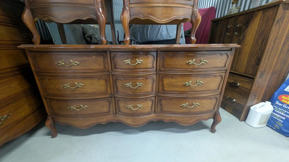 Antique French Provincial Dresser Set - Image 2 of 4