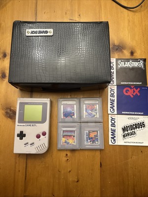 Nintendo Game Boy Handheld System - Gray 4 games Carry Case