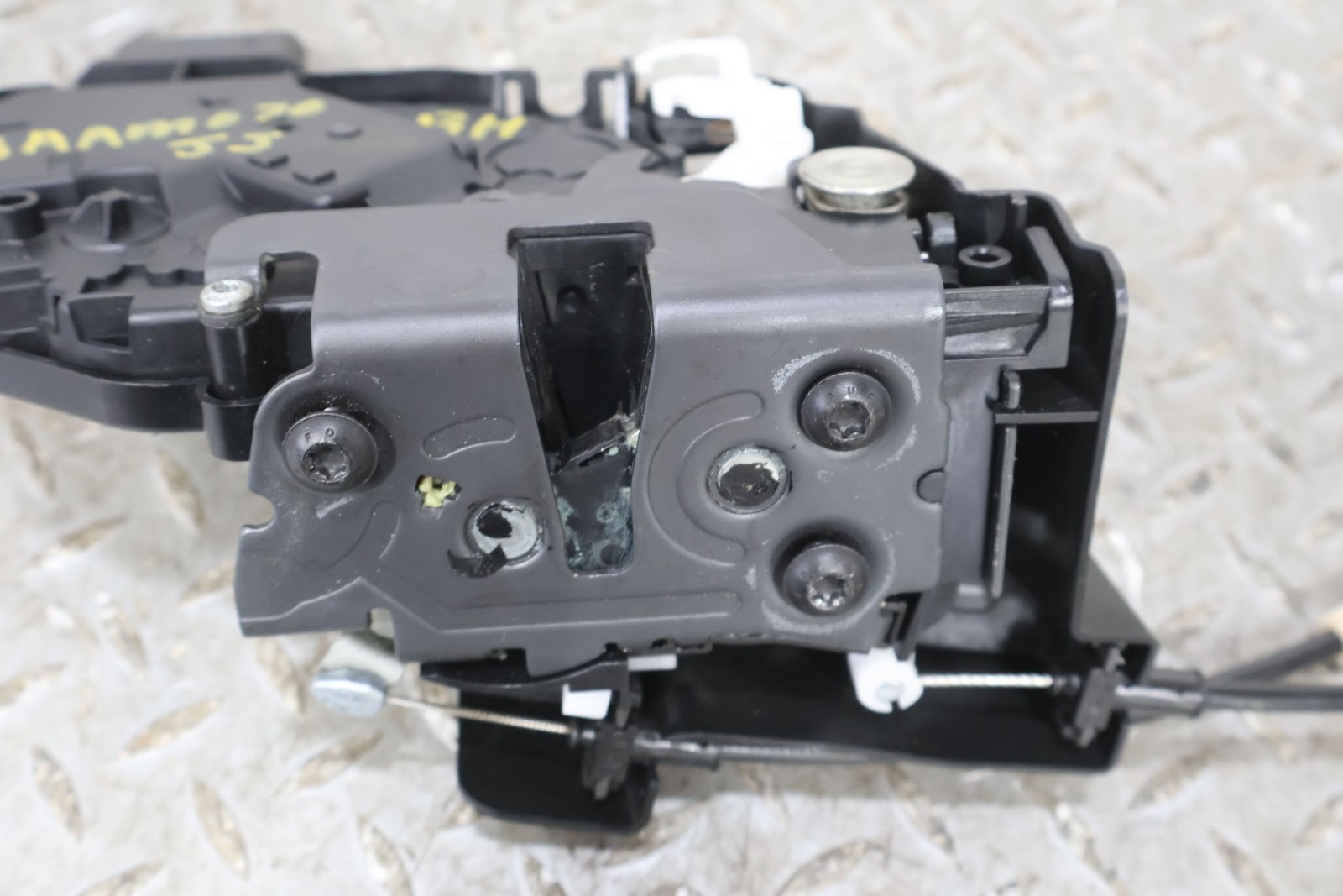 Aston Martin V8 Vantage 2010 Front Right Door latches Set