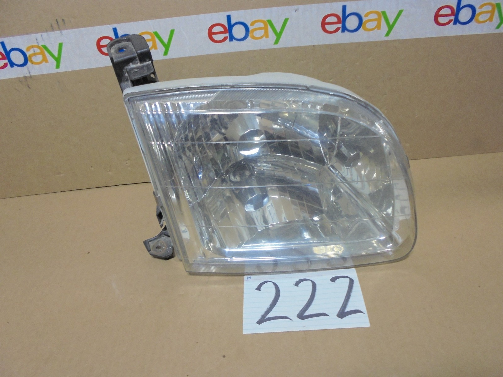01 02 03 04 Toyota Sequoia PASSENGER Side Headlight Used Front Lamp #222-H