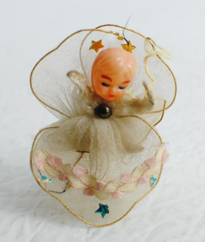 Vintage Mesh Wing Baby Angel Plastic Head Embellished Tie On Pipe Cleaner 3” - Foto 1 di 8