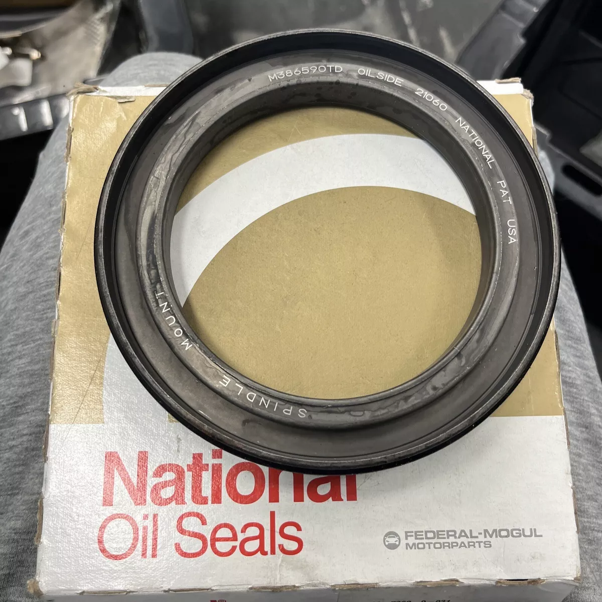 National Federal Mogul Oil Seal M386590TD. F1 | eBay