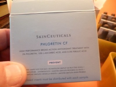Phloretin CF von SkinCeuticals (perimiert) in 98 Flaschen à 4 ml neu und unbenutzt