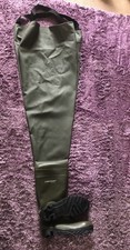 Men’s Dunlop Chest Waders, XL, Size 11 Feet