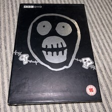 Region 2  4 The Mighty Boosh: Series 1 and 2 4 Disc DVD Set, 2006 