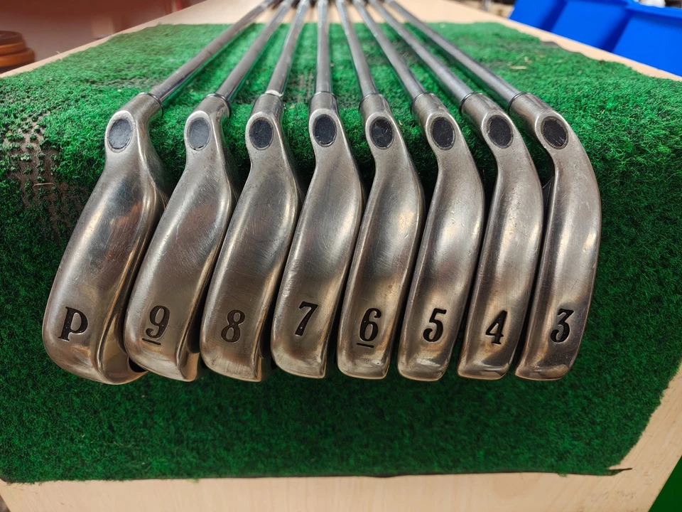 Juego de hierro de golf Callaway Hawkeye tungsteno titanio 3-PW varilla de acero flexible regular Foto 2 de 4