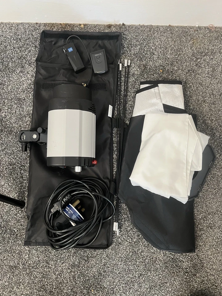 Studio Bundle, Three Lighting Sets, Plus Extras. Free Tracked Courier. - Image 3 of 4