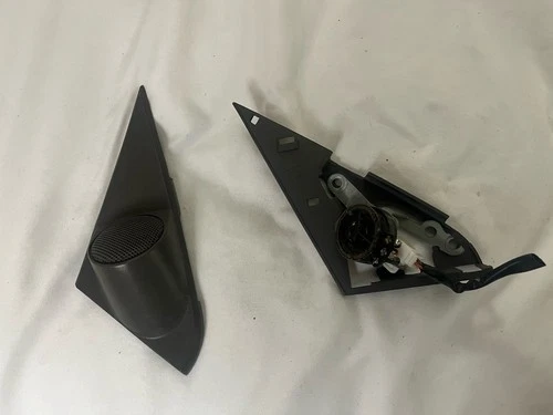 05 06 DODGE STRATUS 2DR COUPE Left Driver inside mirror trim panel w Tweaker