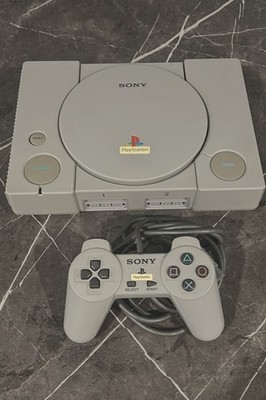 Sony PlayStation 1 Gray Home Console CD-ROM Drive Composite RCA with Controller