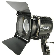 SAKAR Video Light V600 150 Watt AC UNIVERSAL TO FIT-Canon,Nikon,Minolta,Sony