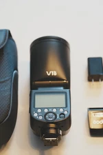 Godox V1 Pro V1Pro C TTL Round Head On-Camera Flash Light Speedlite for Canon