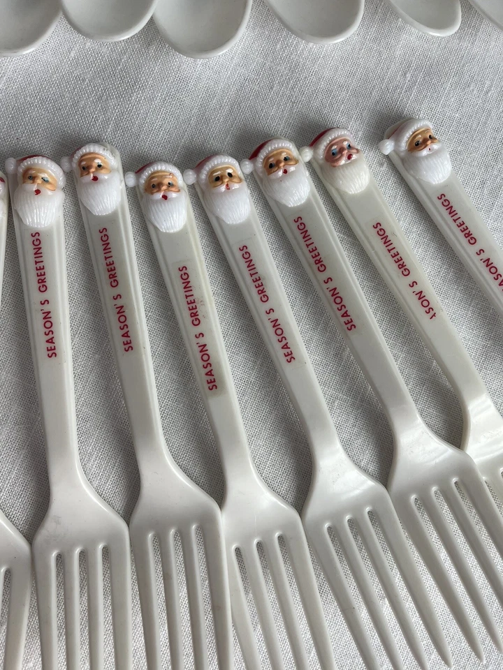24 tenedores y 12 cucharas de colección MCM de plástico blanco vacaciones Navidad Santa Hong Kong Foto 2 de 4