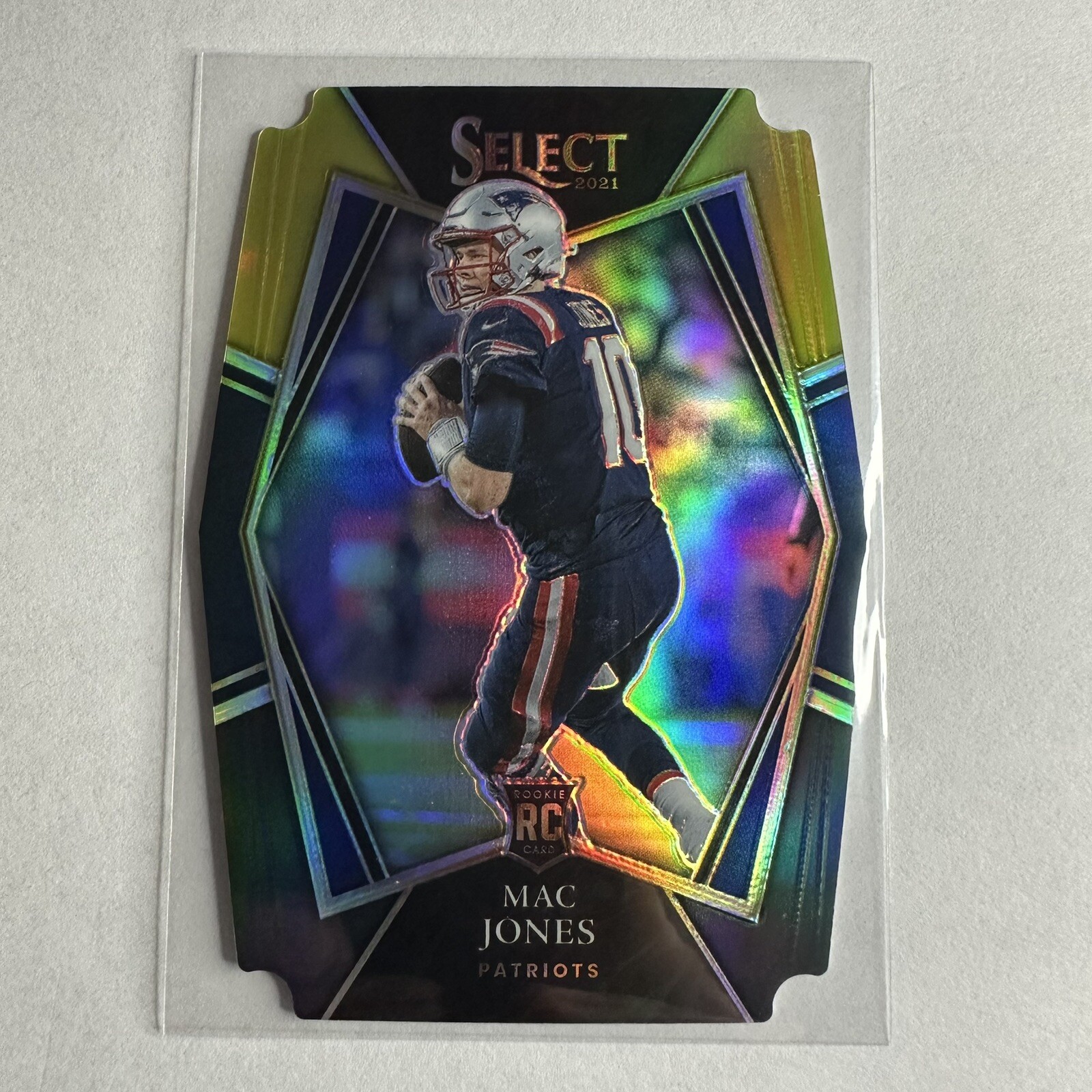 2021 Panini Select Football Mac Jones Premier Die-Cut Black & Gold Rookie Card